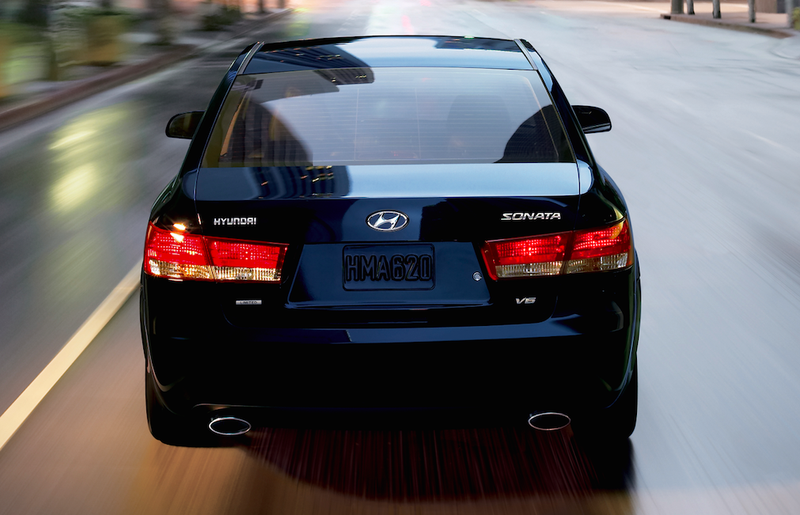 Illustration for article titled The Fifth-Generation Hyundai Sonata Is Still A Handsome Car